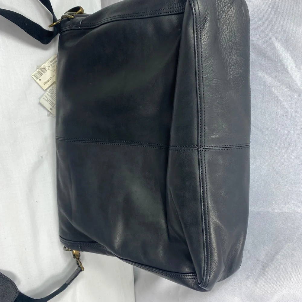 Tosca Blu Black leather Messenger Crossbody Shoulder CarryOn Travel Business Bag